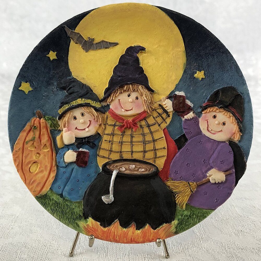 Vintage 1997 Halloween Witch Plate 5¼” 3D Ceramic Mini Decor by Popular Imports